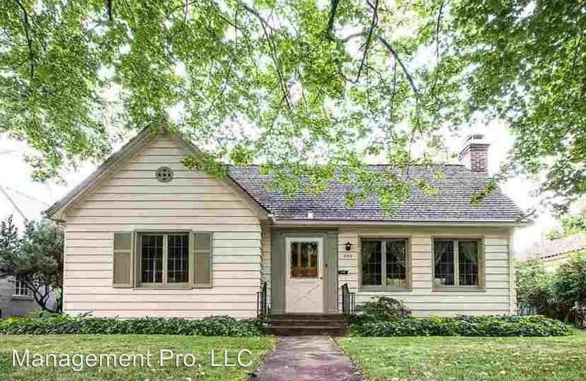 Foto principal - 4 br, 2 bath House - 604 Warm Springs Ave