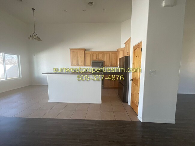 Foto del edificio - 4 Bedroom, 2 Bath Home near the Country Club