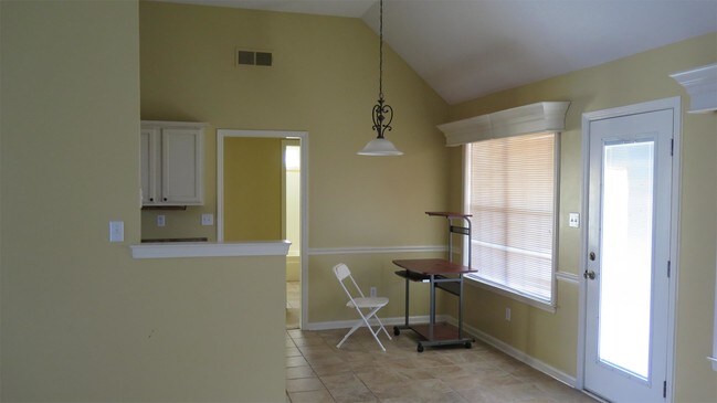 Building Photo - 7739 Piney Ridge Cv