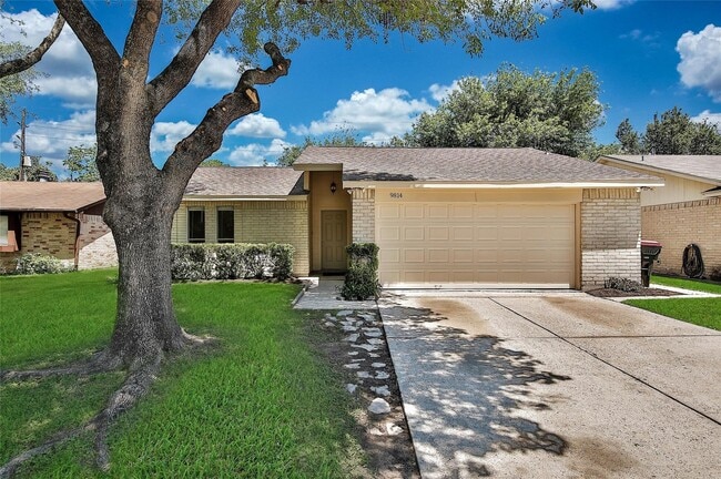 Foto del edificio - 9814 Appleridge Dr