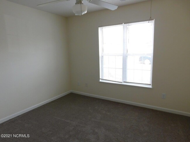 Building Photo - 4181 Academic Dr