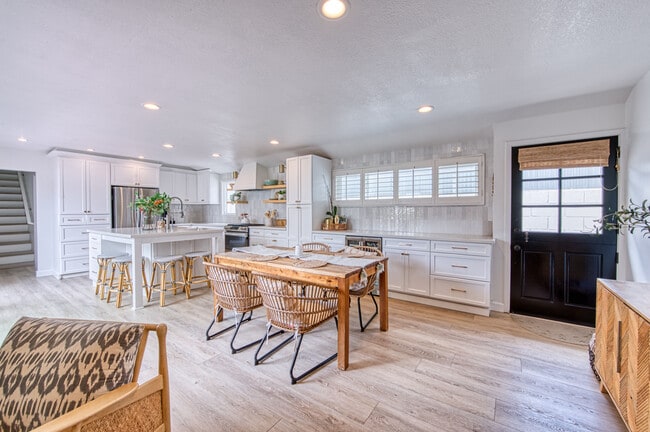 Building Photo - 234 Prospect St