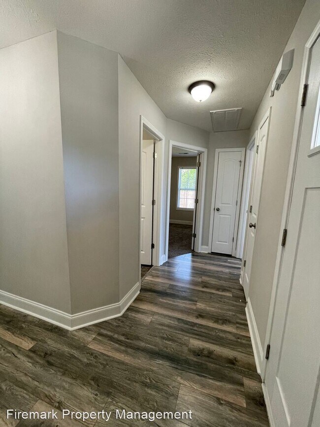 Foto del edificio - 3 br, 2 bath House - 452 N Magnolia Dr