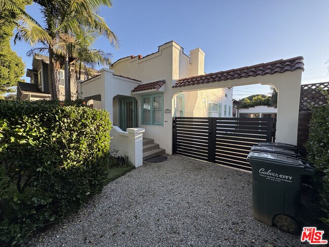 Foto del edificio - 4181 Lincoln Ave