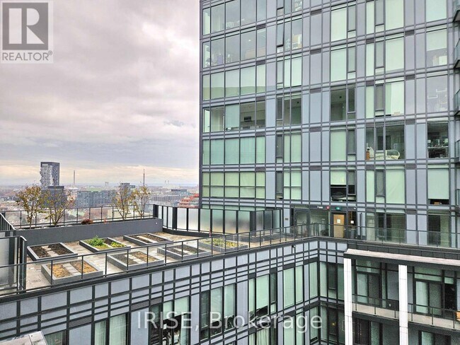 Building Photo - 50 Power St