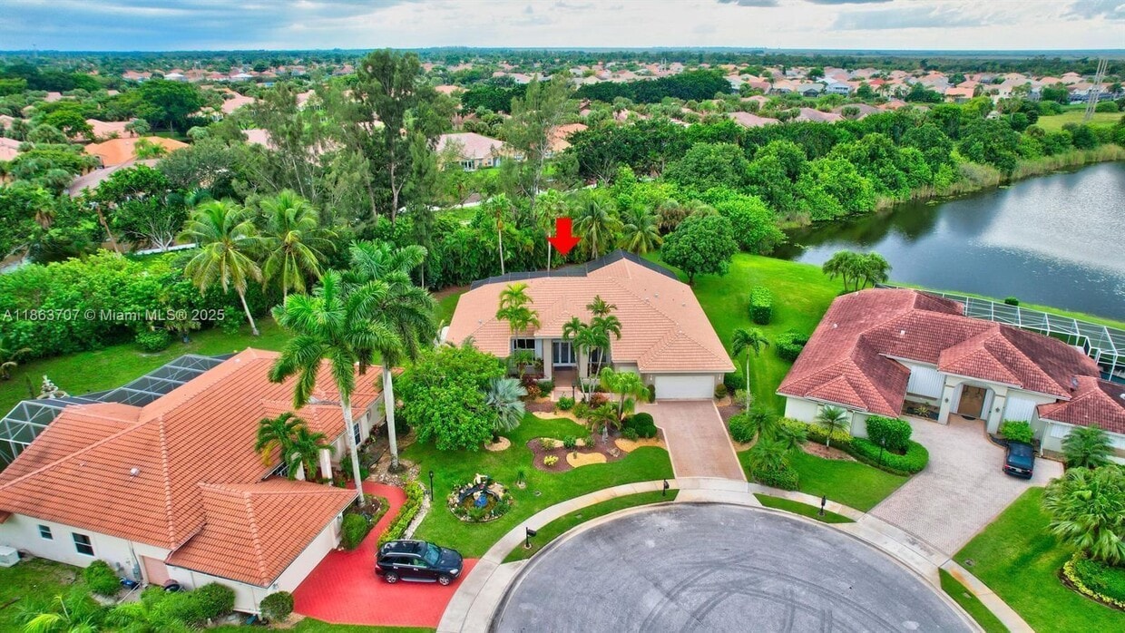 Foto principal - 17969 Fairoaks Way