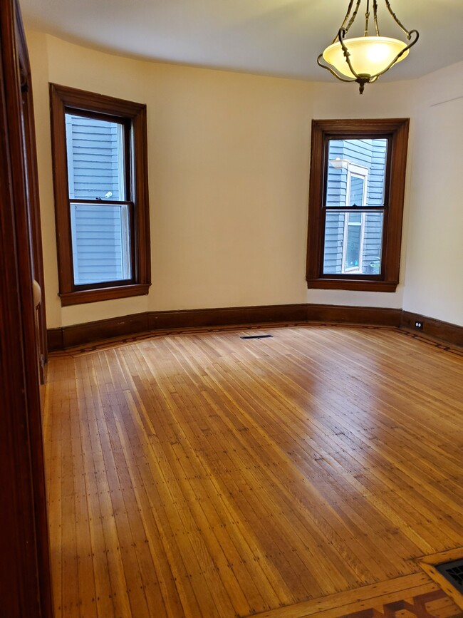 Dining Room - 527 Auburn Ave