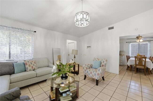 Foto del edificio - 1939 SW 73rd Terrace