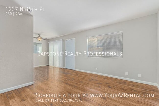 Foto del edificio - 1237 N 84th Pl