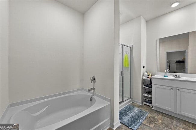 Building Photo - 120 Echo Ct