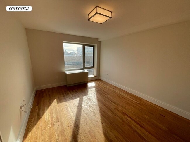 Foto del edificio - 885 Grand St