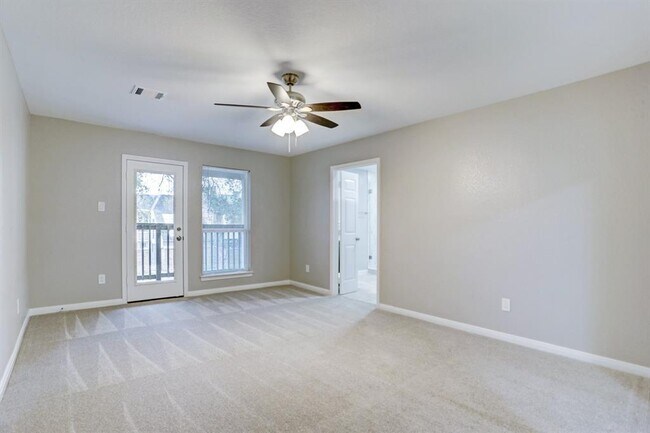 Building Photo - 10207 S Gessner Rd