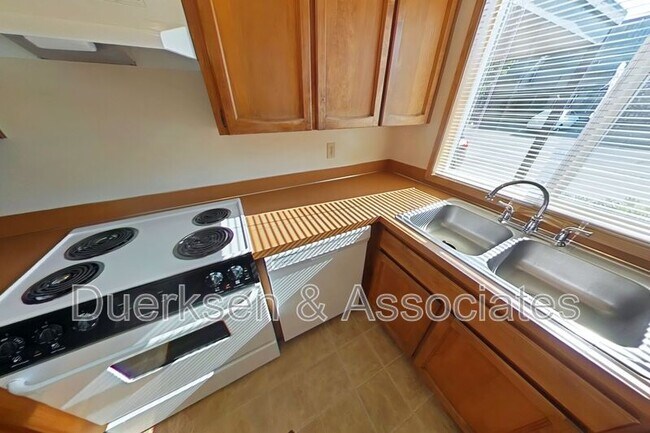 Foto del edificio - 836 SW Maple Tree Dr