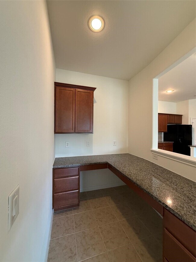 Foto del edificio - 22646 Triangle Ridge Dr