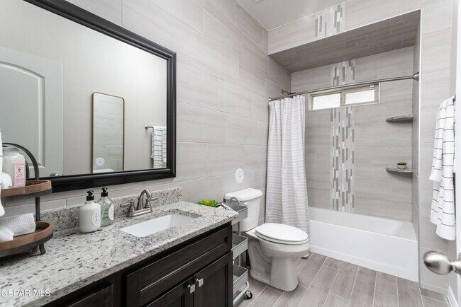 Foto del edificio - 3412 Gary Brewster Pl