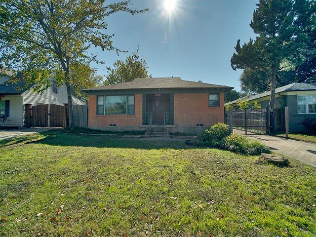 Foto del edificio - 2318 Elmwood Blvd