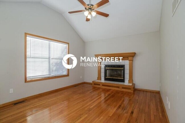 Building Photo - 3 Bedroom Pet-Friendly Home in Grain Valley, MO with Main Street Renewal