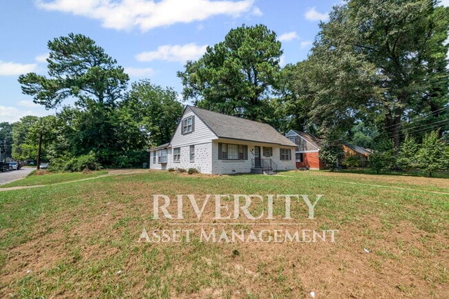 Building Photo - Gorgeous home in Whitehaven/ Section 8 Wel...