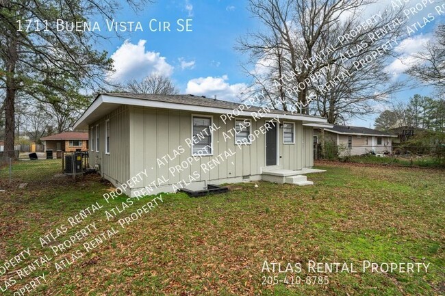 Foto del edificio - 1711 Buena Vista Cir SE Decatur, AL 35601