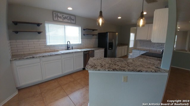 Building Photo - 10534 Bluestone Creek