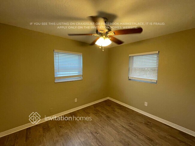 Building Photo - 1410 Stonehaven Way