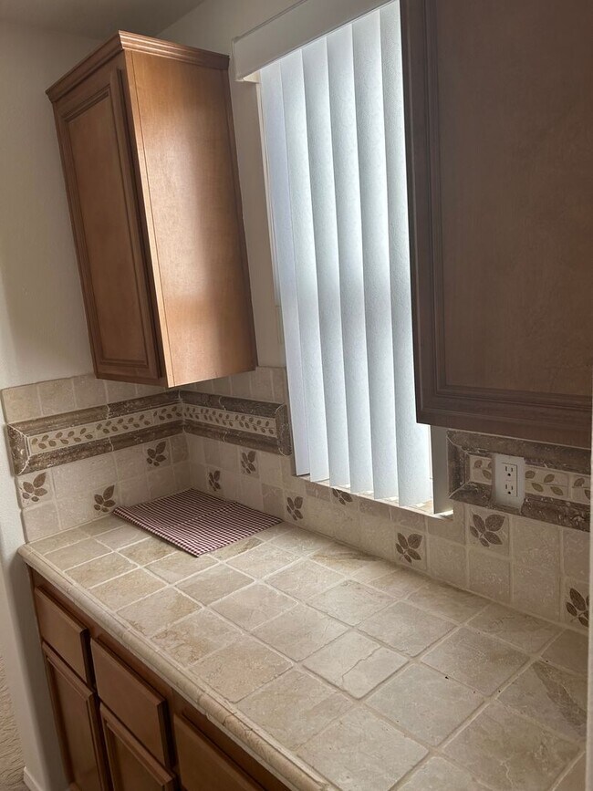 Foto del edificio - Solar Panels- Rancho Bellagio HOME 4 Bedro...