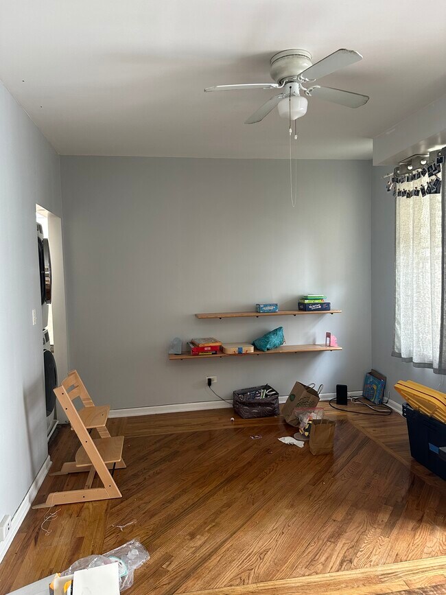 Sala de estar - 1116 W 17th St