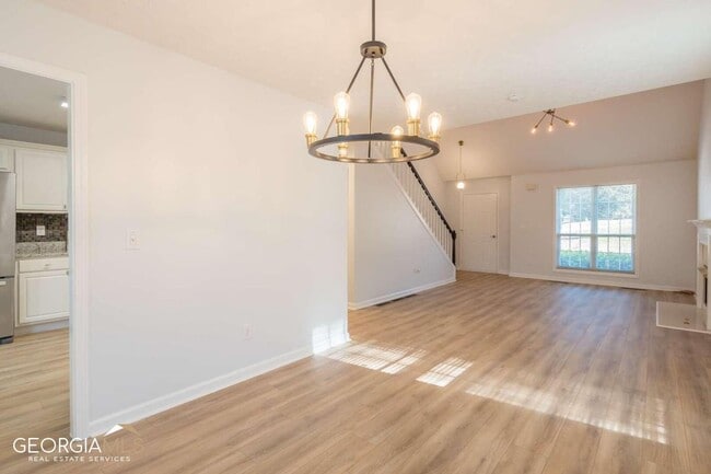 Building Photo - 7225 Walnut Mill Landing
