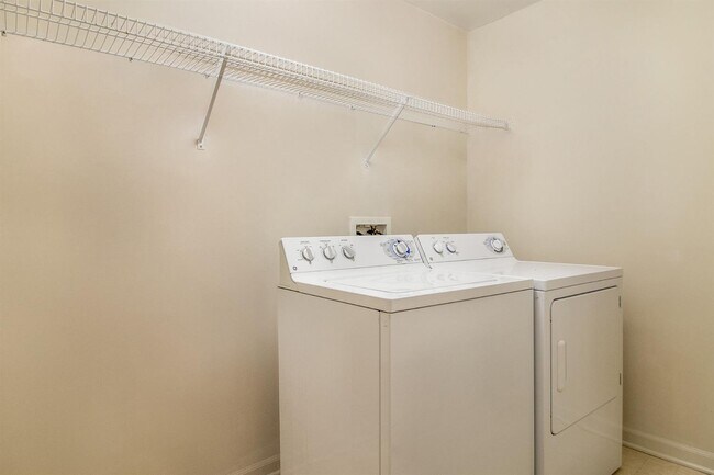 Building Photo - 3134 Asher Rd