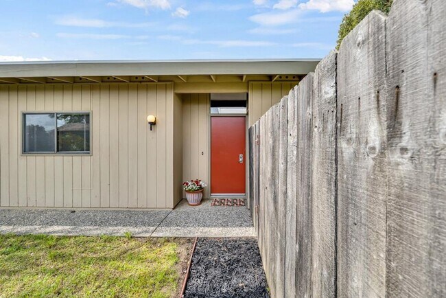 Foto del edificio - Affordable 2bed/2bath in South Woodland