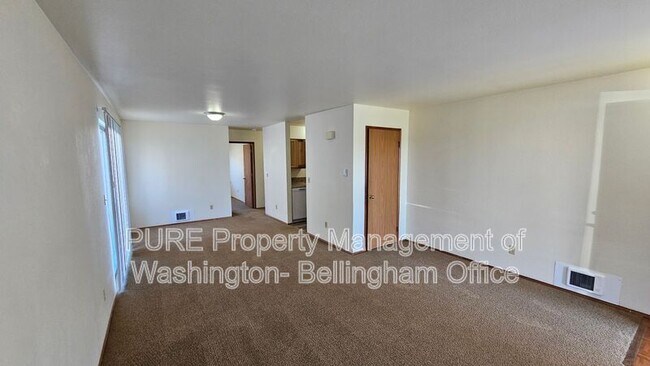 Building Photo - 926 South 22nd Court