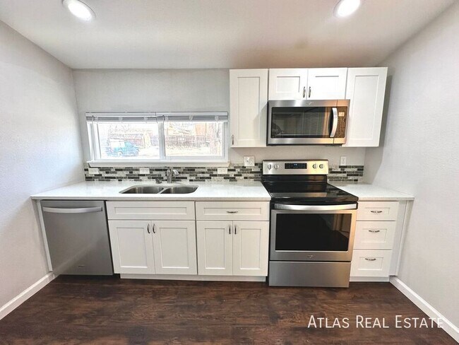 Foto del edificio - 2601 Main St