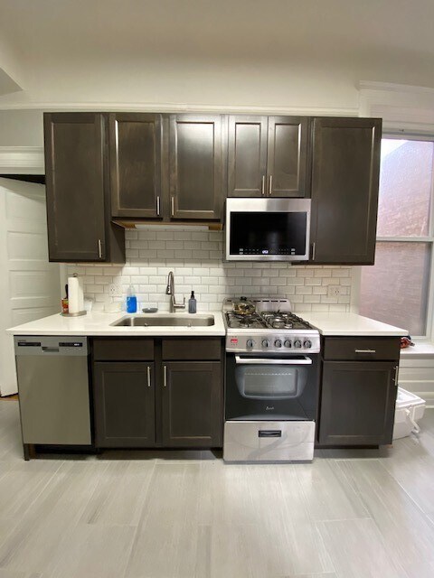 Foto del edificio - 10 W CHESTNUT St