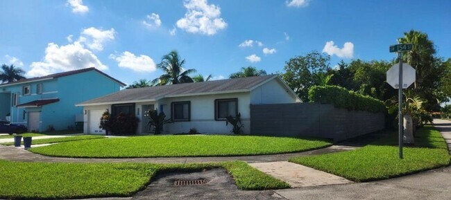 Foto del edificio - 9942 SW 154th St