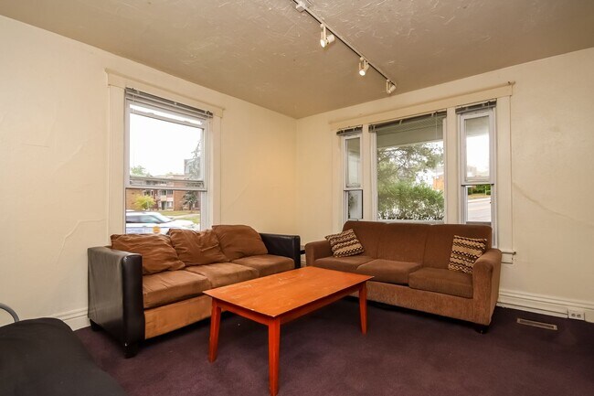 Foto del edificio - Available for Reservation 2026-27