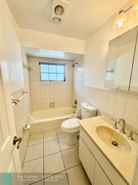 Foto del edificio - 3720 Coral Hills Dr