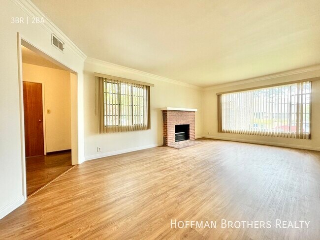 Foto del edificio - 6707 Blucher Ave