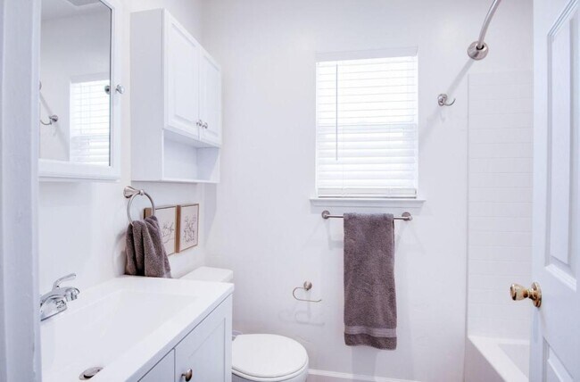 Foto del edificio - 933 Hackberry Ave