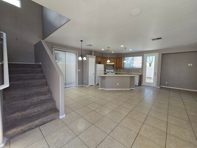 Foto del edificio - Beautiful 3 Bedroom Home located within North Las Vegas Manicured HOA - $1895 off Feb 2026 - Ask ...