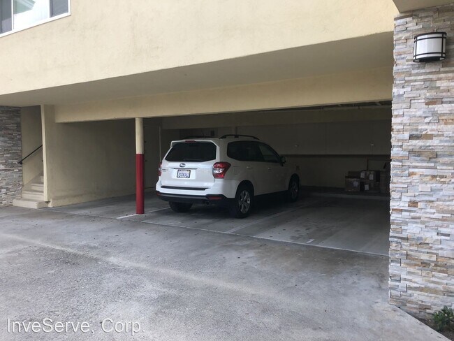 Foto del edificio - 318 N Chandler Ave