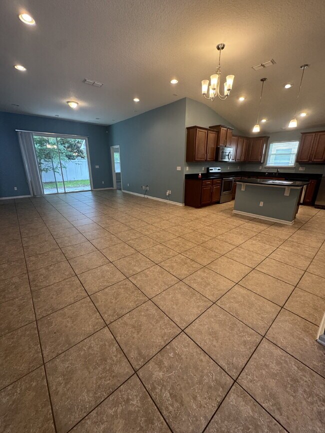 Building Photo - For Rent in Yellow Bluff Landing – Spaciou...