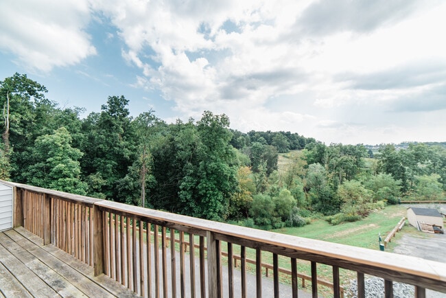 Building Photo - Pinnacle Heights Apartments