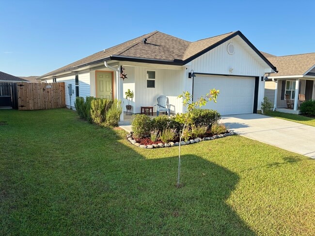 Building Photo - 5236 Peach Dr