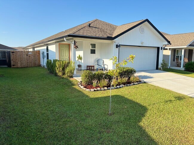 Foto del edificio - 5236 Peach Dr
