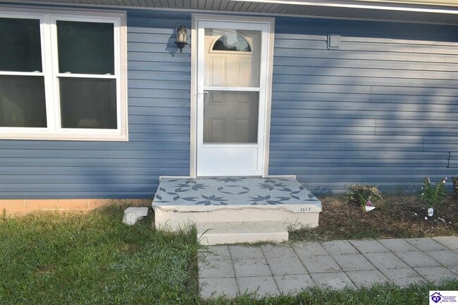 Building Photo - 1177 Evelyn Dr