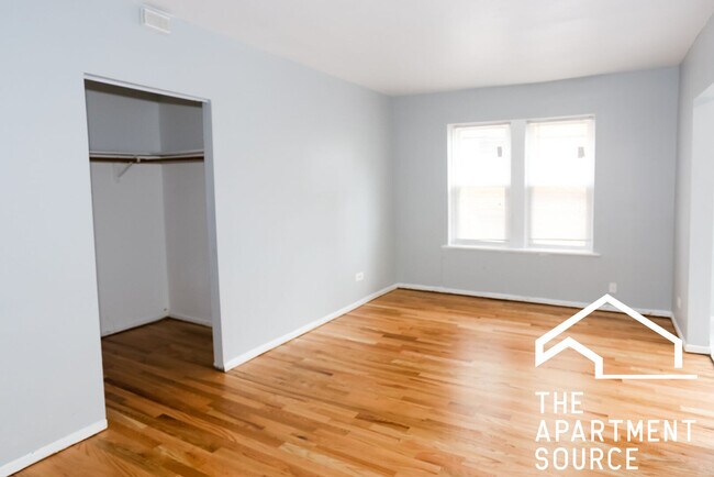 Foto del edificio - 4529 N Malden St