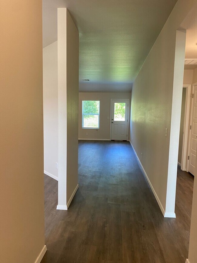 Foto del edificio - NEW Three Bedroom | Two Bath Home in Conrad Farms, Bixby