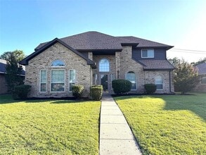 Building Photo - 6713 Fairfield Dr