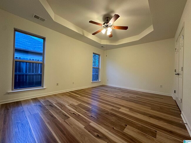 Building Photo - 430 Fox Run Cir