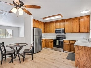 Building Photo - 843 Falcon Way